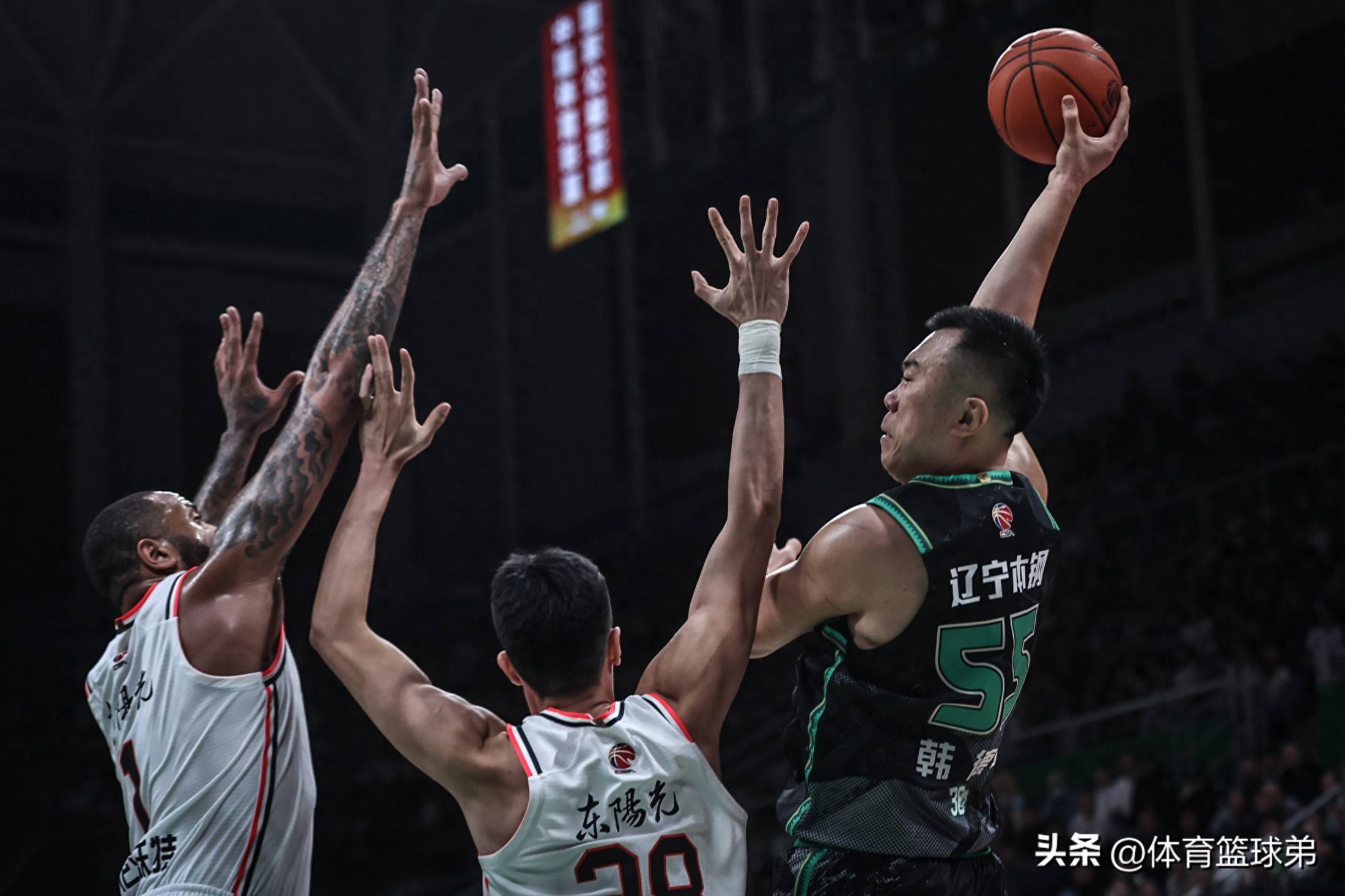 清晨深圳男篮备战欧超杯，战术微调细节曝光，媒体盛赞，训练强度明显提升(蓝战非的游戏主播生涯)-开云娱乐