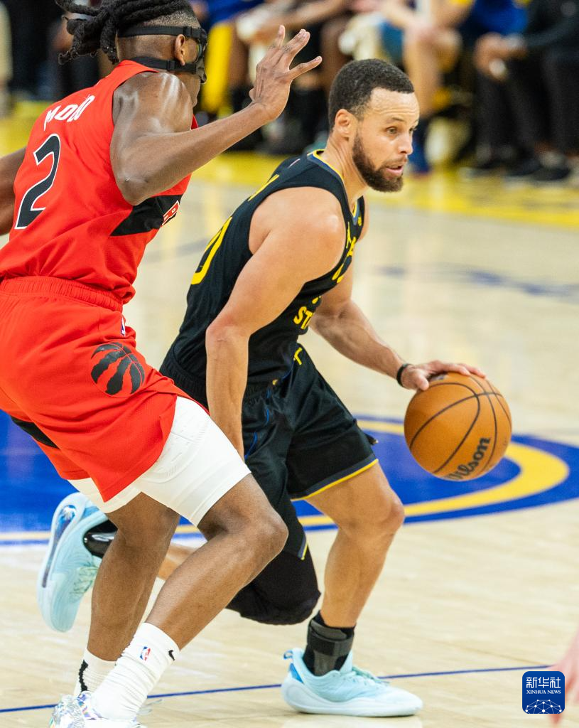 国际比赛日多伦多猛龙调整名单以备NBA常规赛，队长鼓劲环节打磨，媒体盛赞，赛程密集仍需轮换的简单介绍-开云体育平台